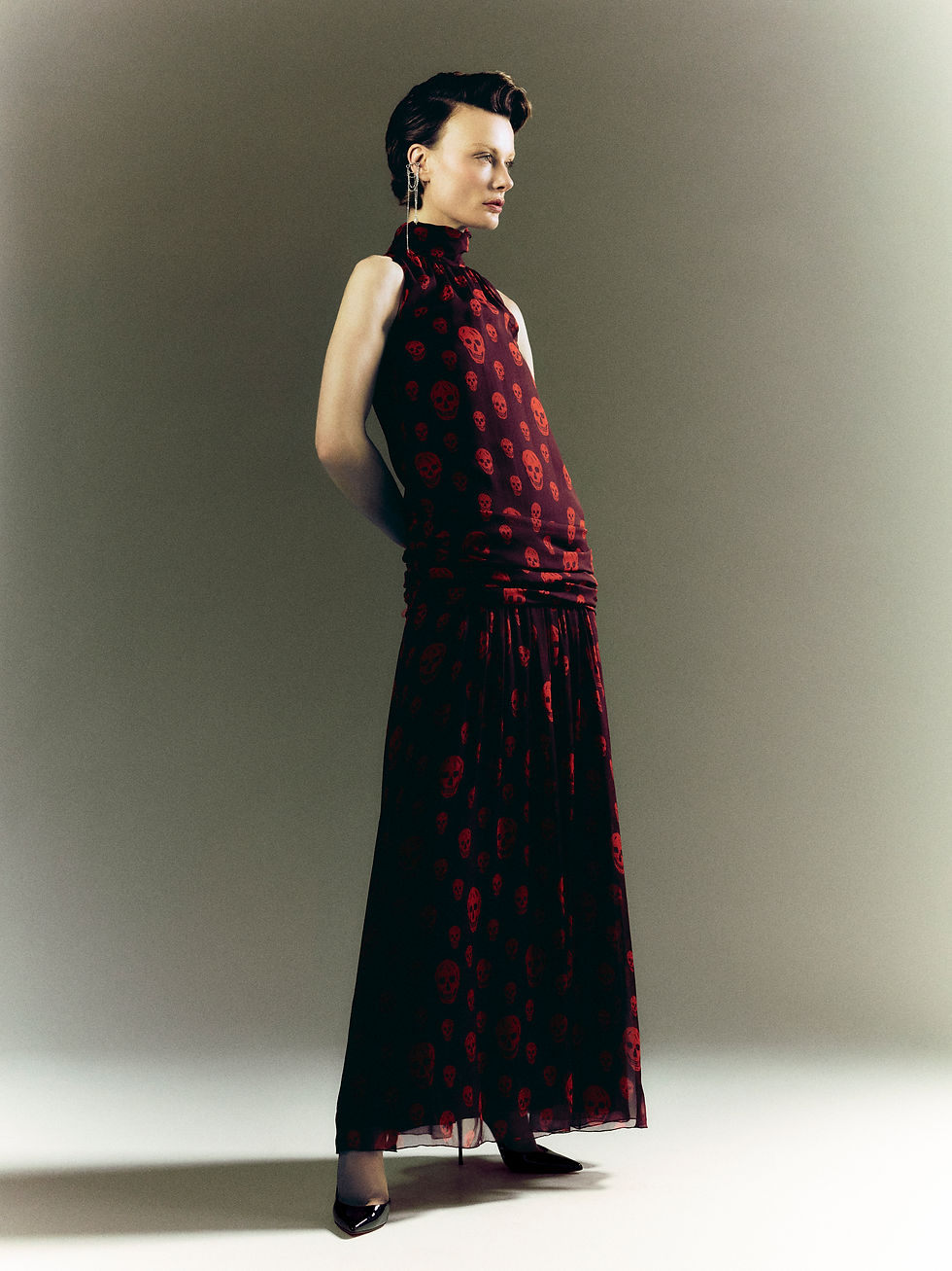 In this exclusive 5ELEVEN editorial Courtney Soanes is photographed by Joe Whitmore and styled by Cecilia Świetlik. Featuring fashion by Alexander McQueen, David Koma, Fendi, Isabel Marant, Jimmy Choo, Louis Vuitton, Louboutin, Norma Kamali, Swarovski and more.