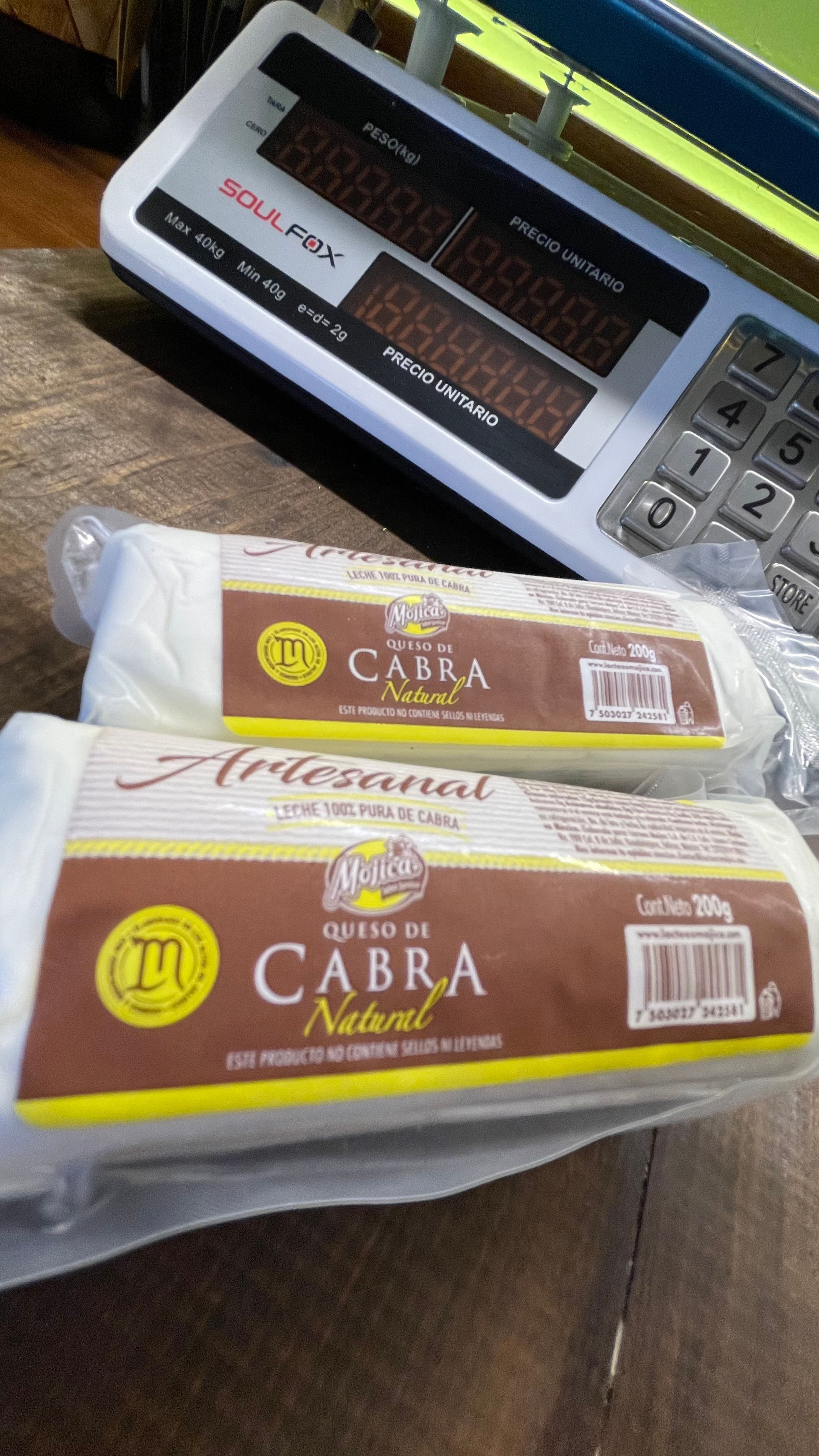 Queso de cabra natural Mojica