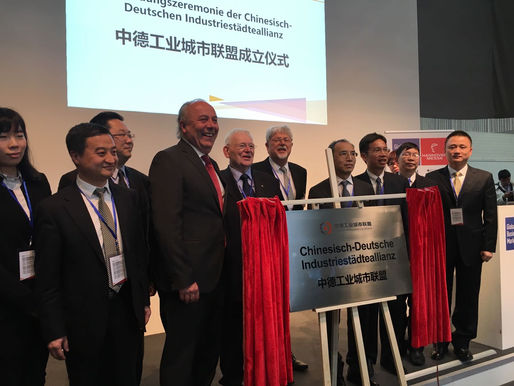 Einweihungszeremonie der Chinesisch-Deutschen Industriestädteallianz, Hannover, 25.04.2016