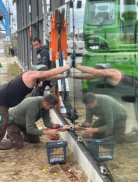 30.10.2024 – Verglasung der neuen Halle