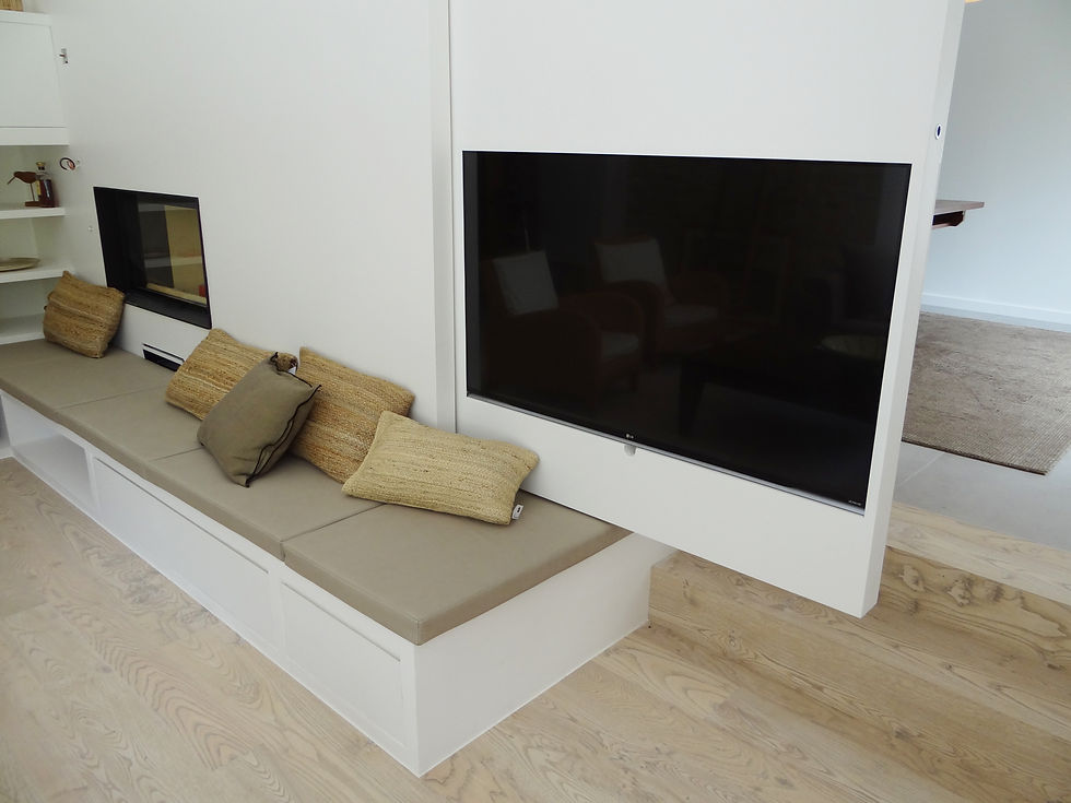 TV à galandage