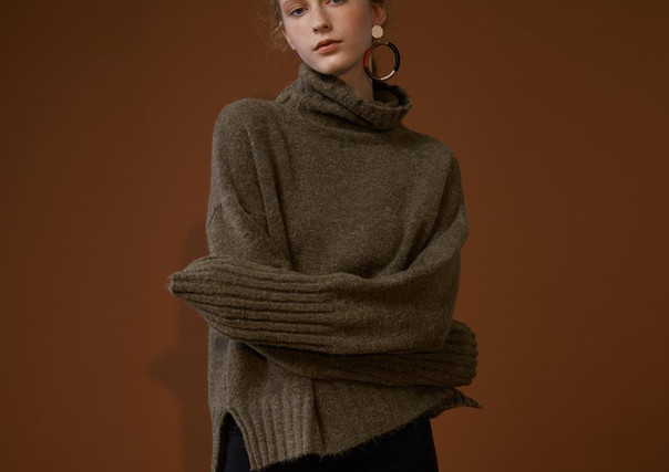 wool turtleneck sweater (2).jpeg