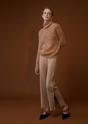 wool knited sweater with enlace Sequins (3).jpeg