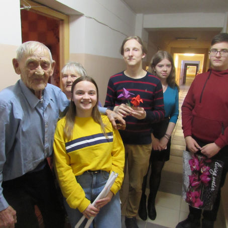 Поздравление ветеранов с 8 Марта!