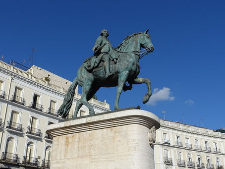 La Puerta del Sol : Un Joyau au Cœur de Madrid
