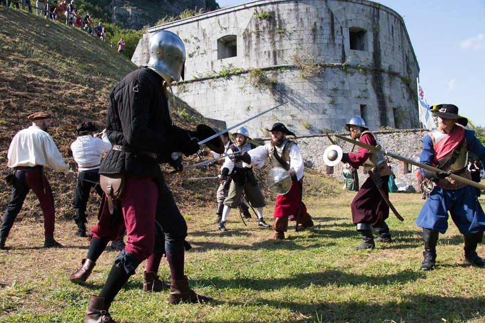 Lanzi vs Militia