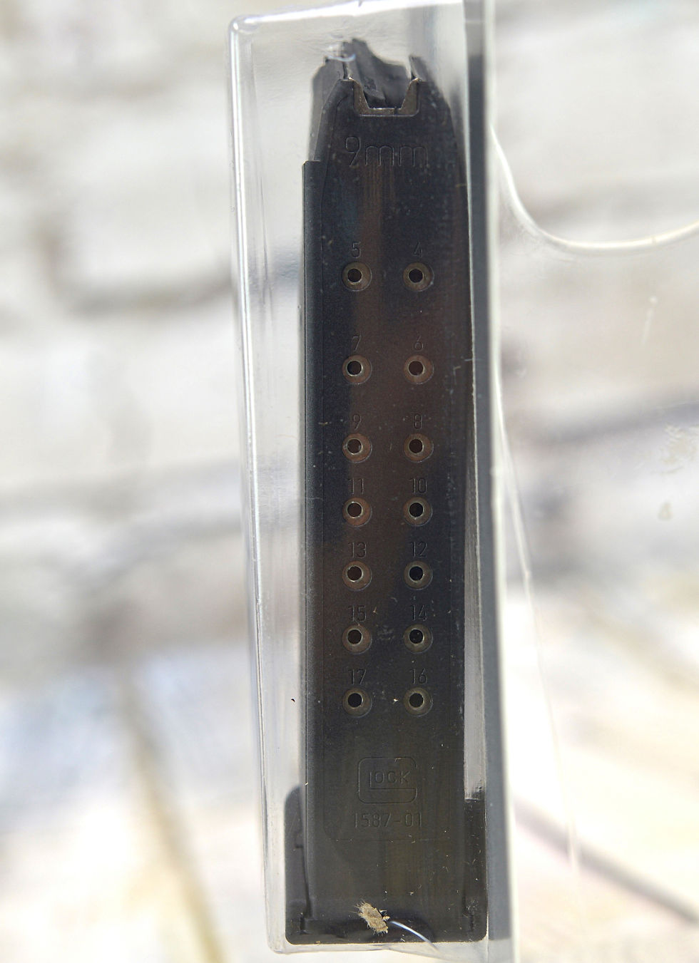 Thumbnail: GLOCK MAGAZINE MF17017 G17/34 17RDS 9MM PKG POLYMER BLK