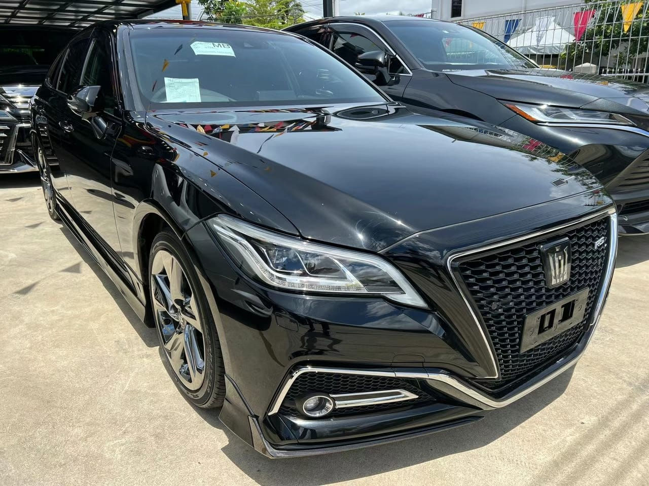 New facelift Toyota Crown 2.0 turbo RS limited year 2018