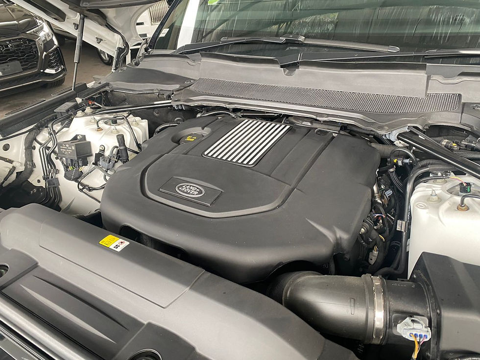 Thumbnail: Land Rover Range Rover Sport HSE Dynamic 3.0 SDV6 Diesel (New Model!!