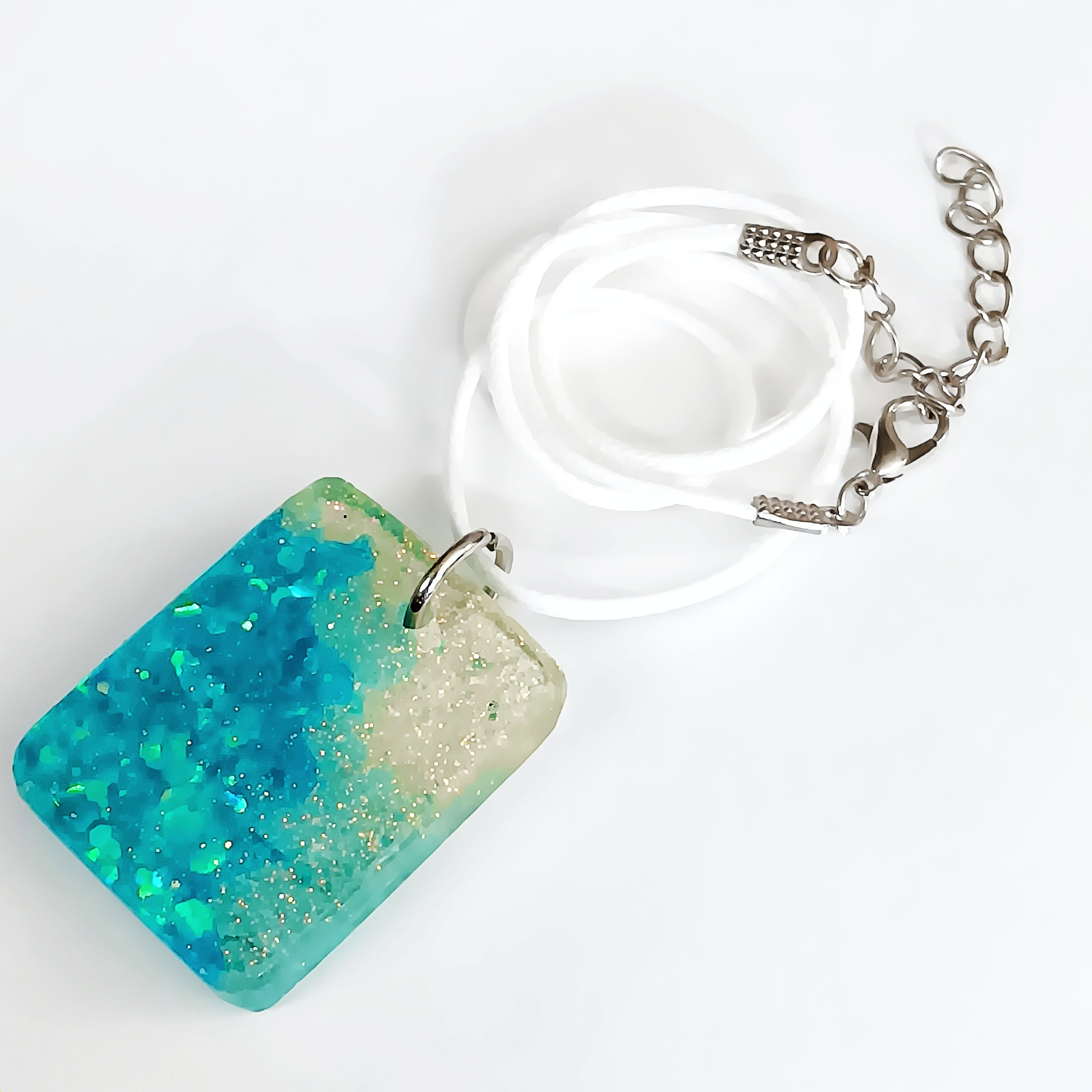 Sparkling Resin Blue Glitter Necklace
