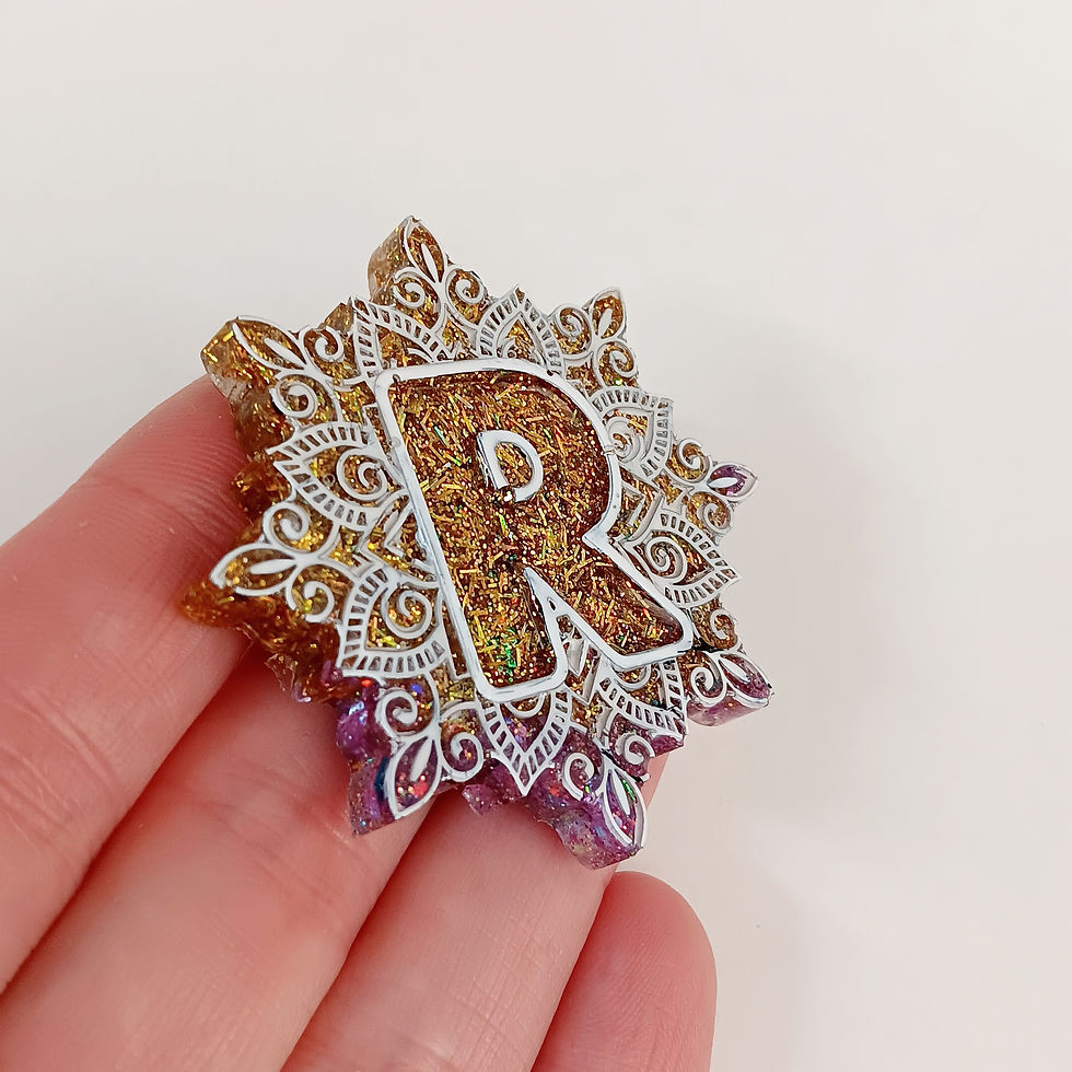 Thumbnail: 1pc- Gold Resin Letter R Mandala Magnet