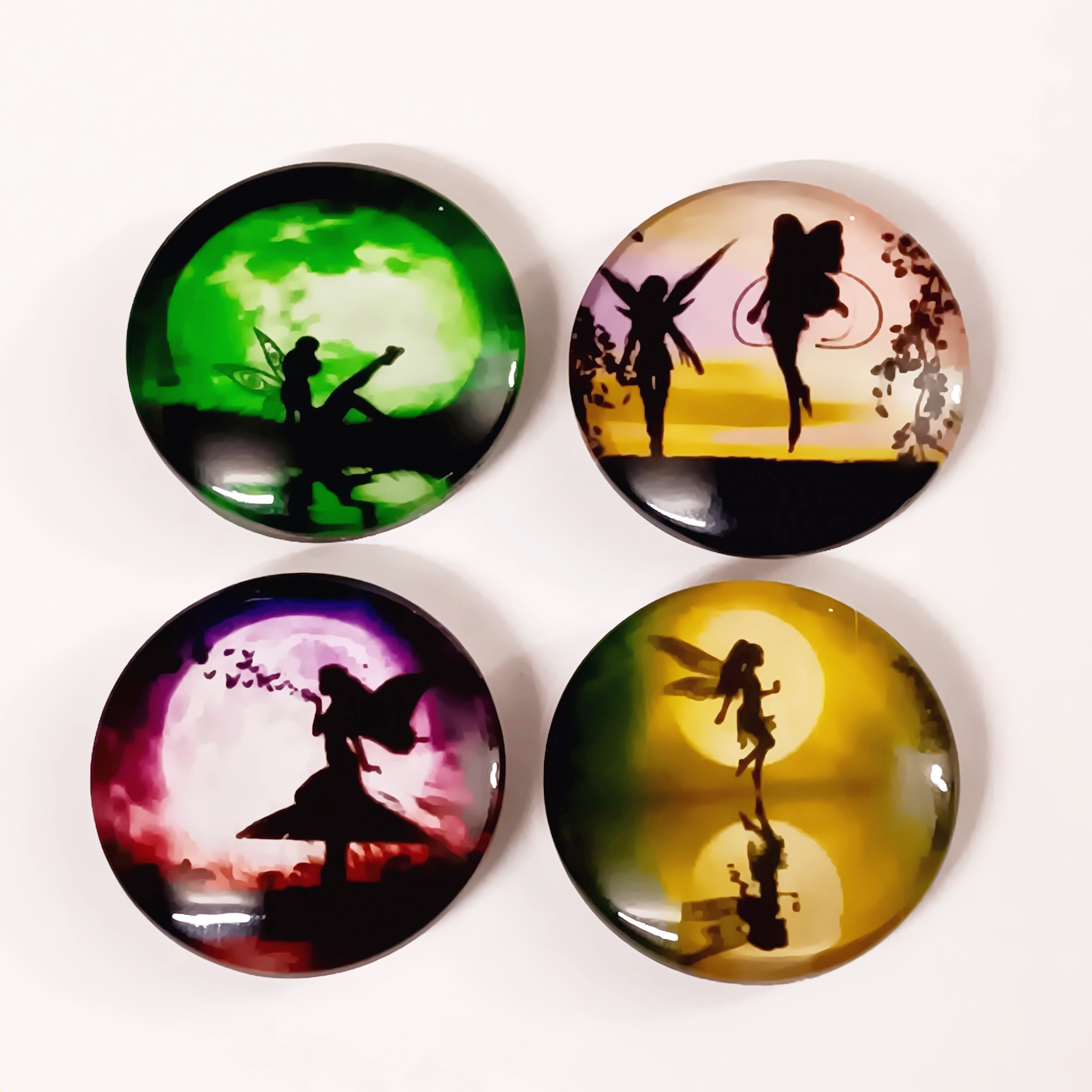 4pcs- Glass Fantasy Magnets
