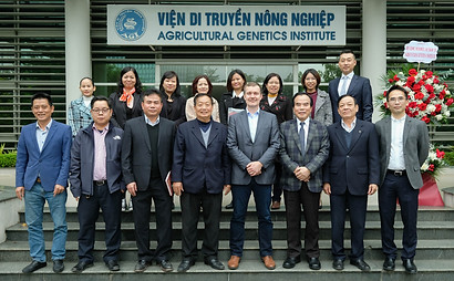 Vietnam Group photo (2)_edited.jpg