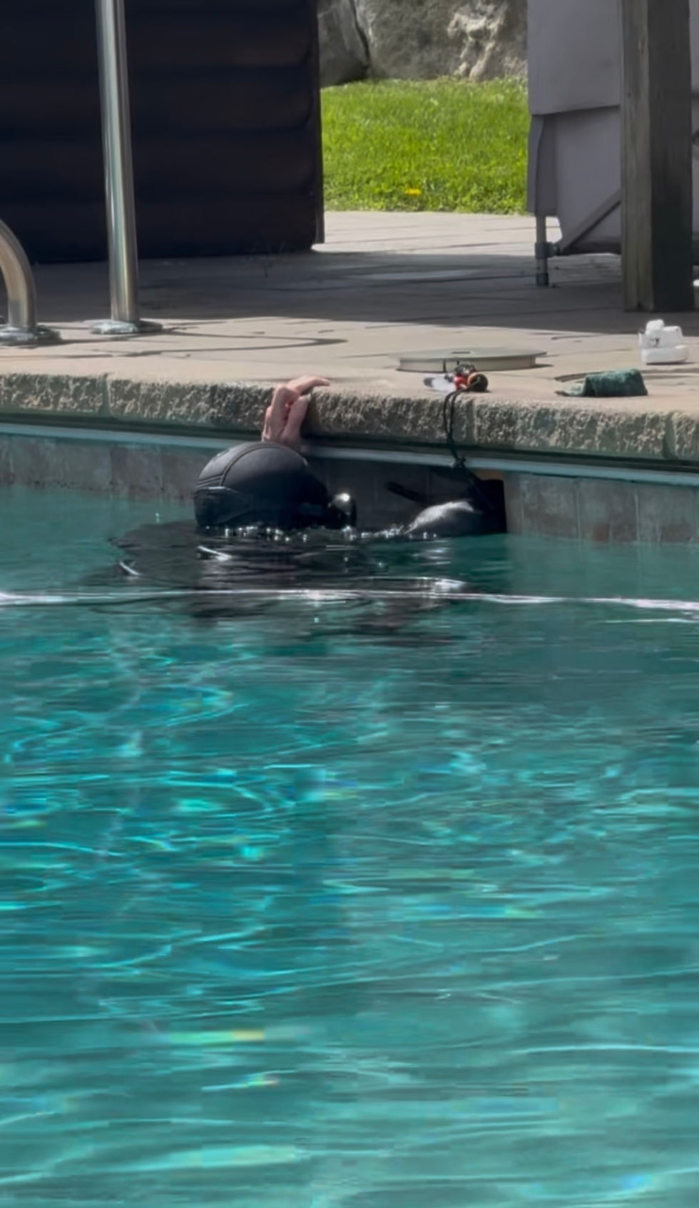 You Can’t Do Real Pool Leak Detection From the Pool Deck