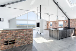 119108103_1970500159752612_3581337119803