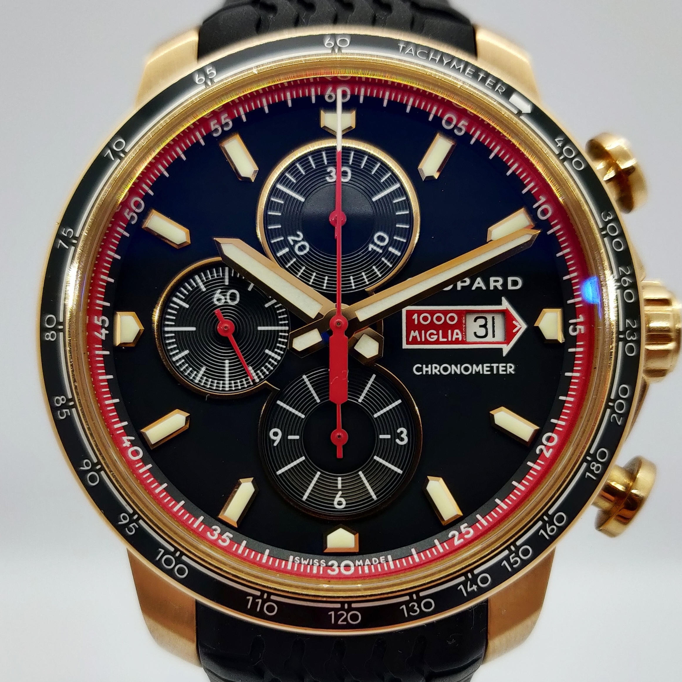 Reloj cronógrafo Chopard Mille Miglia GTS en oro rosa con esfera negra y roja en Joyería Recoleta