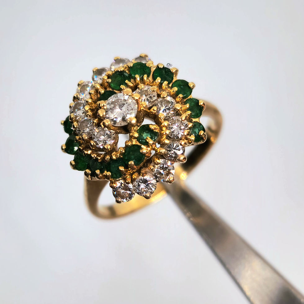 Miniatura: Anillo Floral Esmeraldas y Brillantes