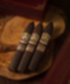Artesano Del Tobacco Cut & Light