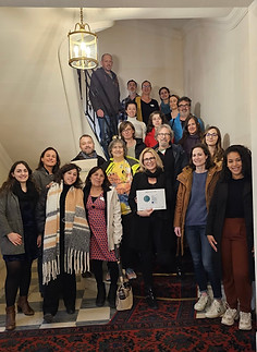 FOTO DI GRUPPO ERASMUS MARZO 23.jpg