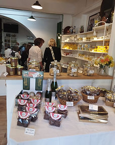 WhatsApp Image 2025-11-03 à 20.34.25_2785e2ff.jpg