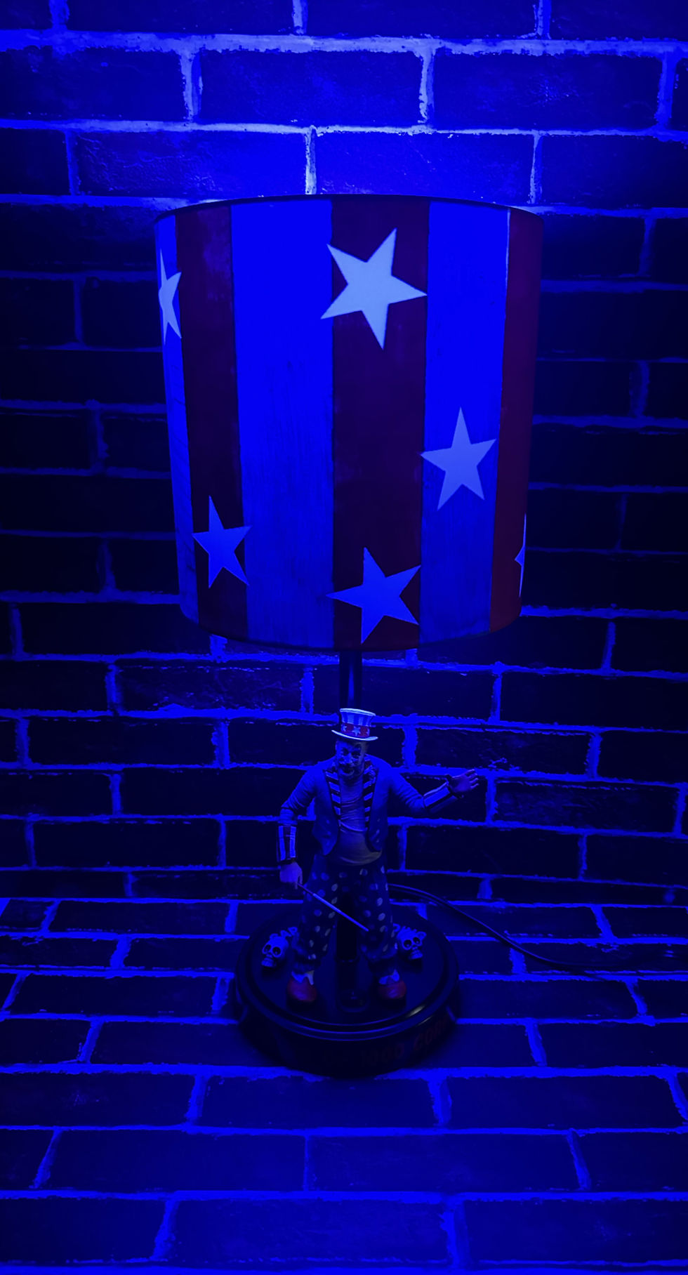 Thumbnail: House of 1000 corpses Captain Spaulding Lamp