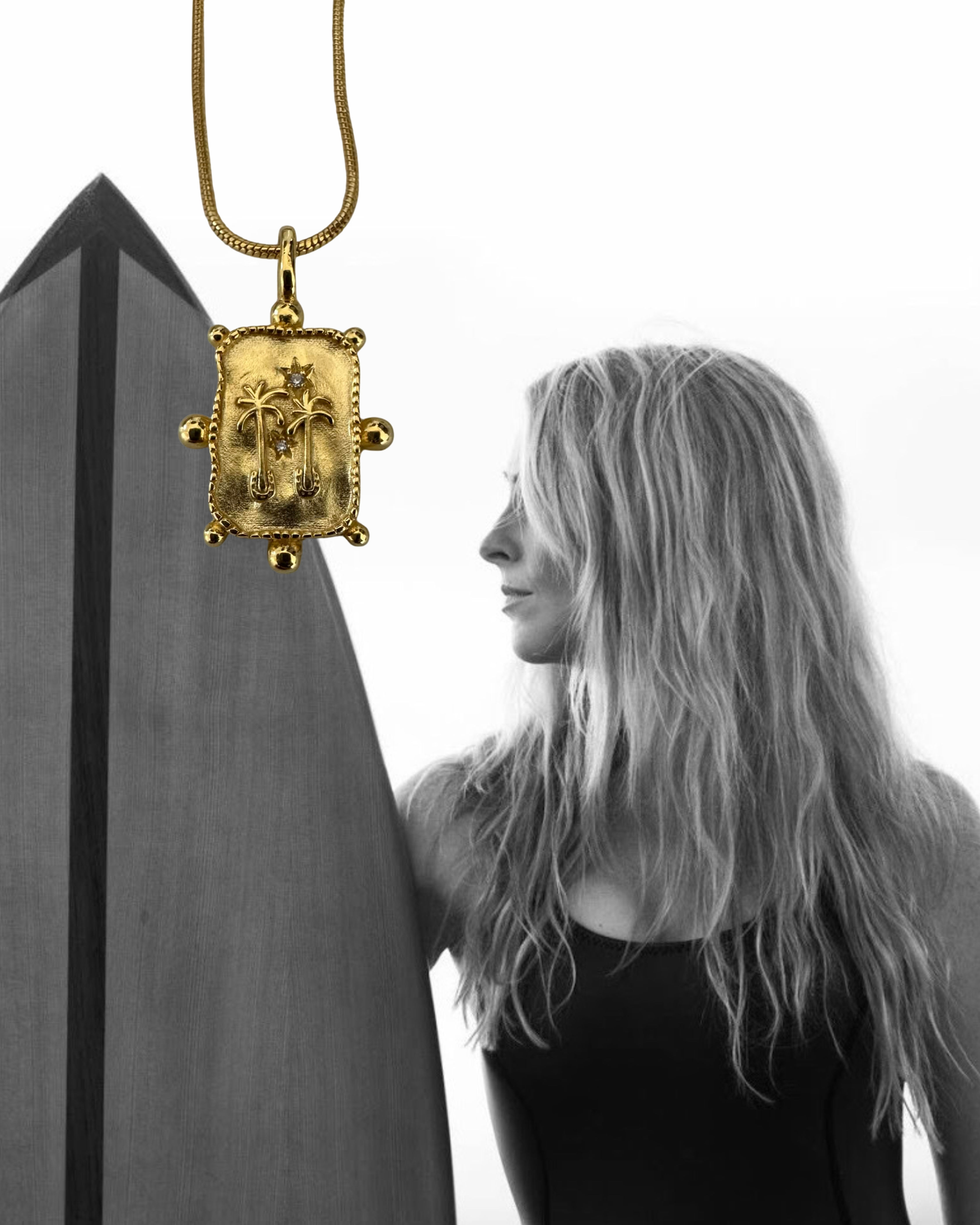 THE FOREVER PALM NECKLACE