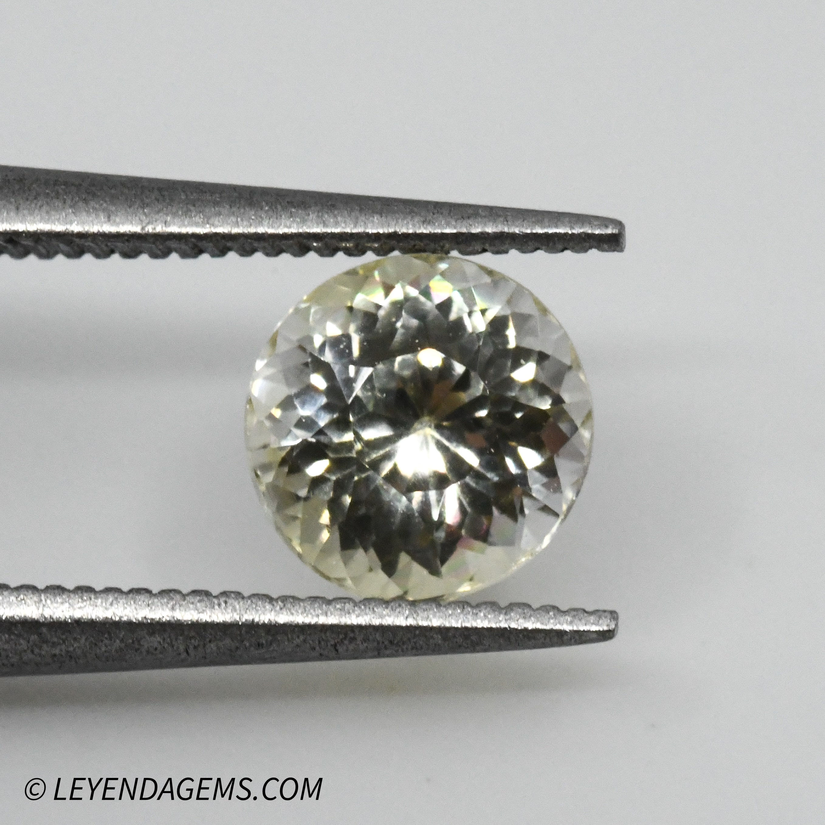 Saphir jaune 0.66 ct