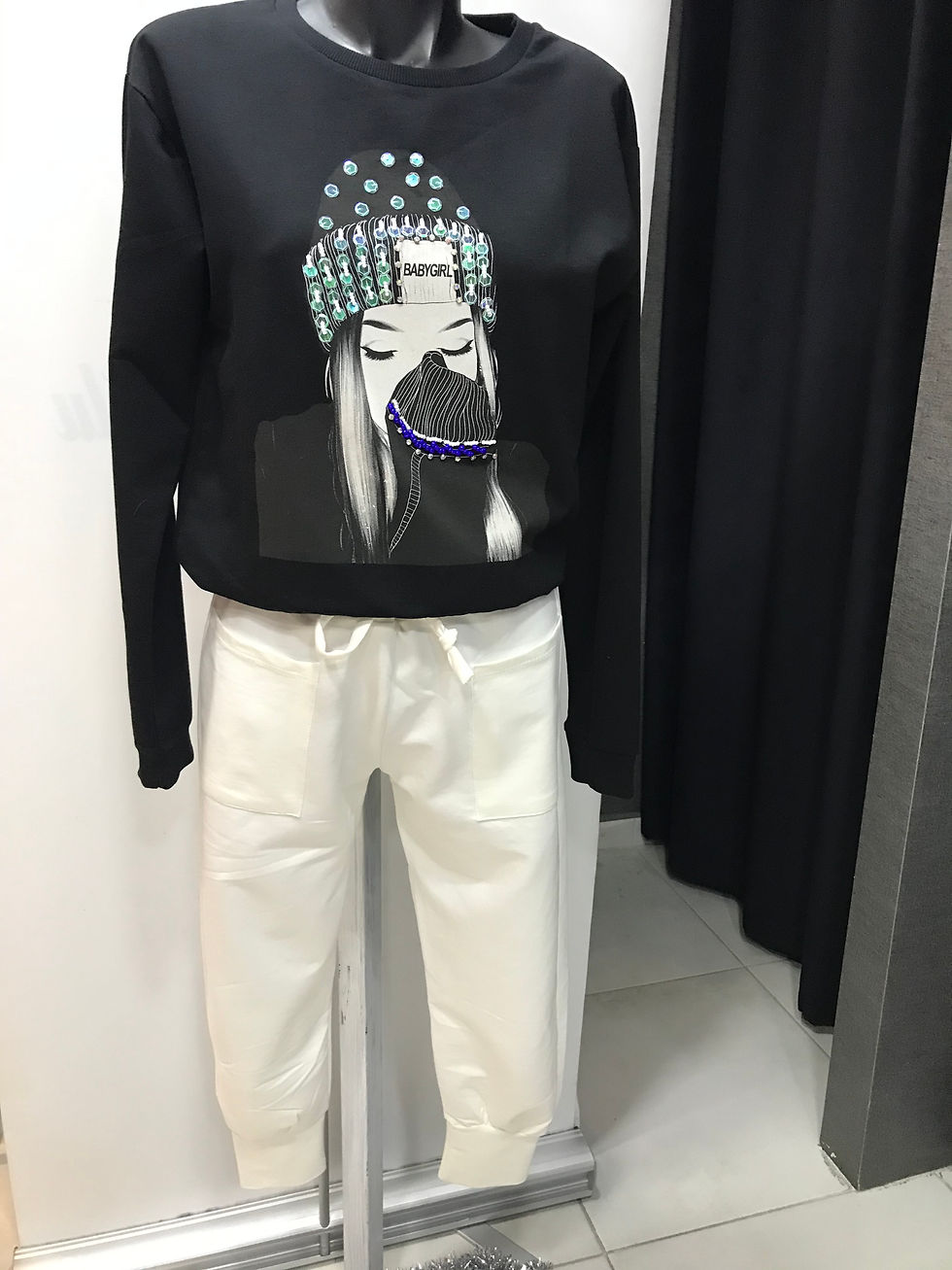 Küçük resim: ZARA MODEL PENYE EŞORTMAN