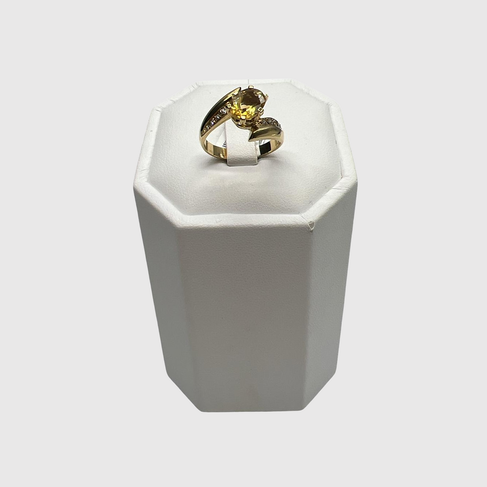 Knot Design Ring with Yellow Stone in 18k Gold