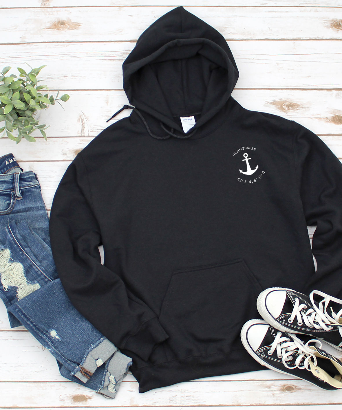 Hoodie "Heimathafen" mit Koordinaten Schwarz // Damen