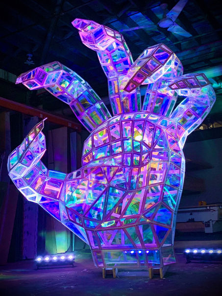 Year: 2020
Client: Lady Gaga
Venue/Festival: AT&T Super Saturday Night 2020
Marketing Agency: Media Monks
Contribution: Design, Fabrication, Lighting
Material: steel, aluminum, LED neon
Interactive Steel Installations