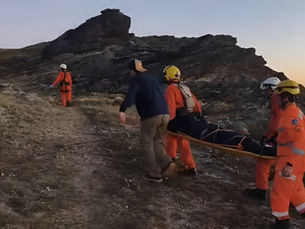 Mulher é resgatada após se ferir em trilha no Pico do Itacolomi