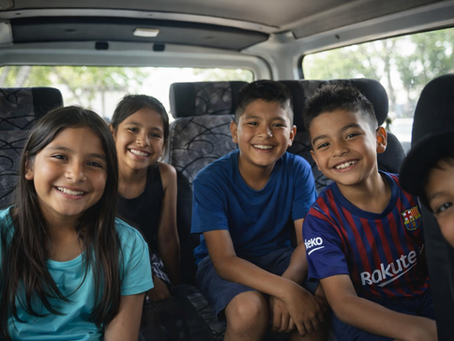 Ein Bus, der Hoffnung transportiert