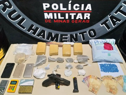 Homem de 28 anos é preso por porte ilegal de armas e tráfico de drogas em Ouro Preto 