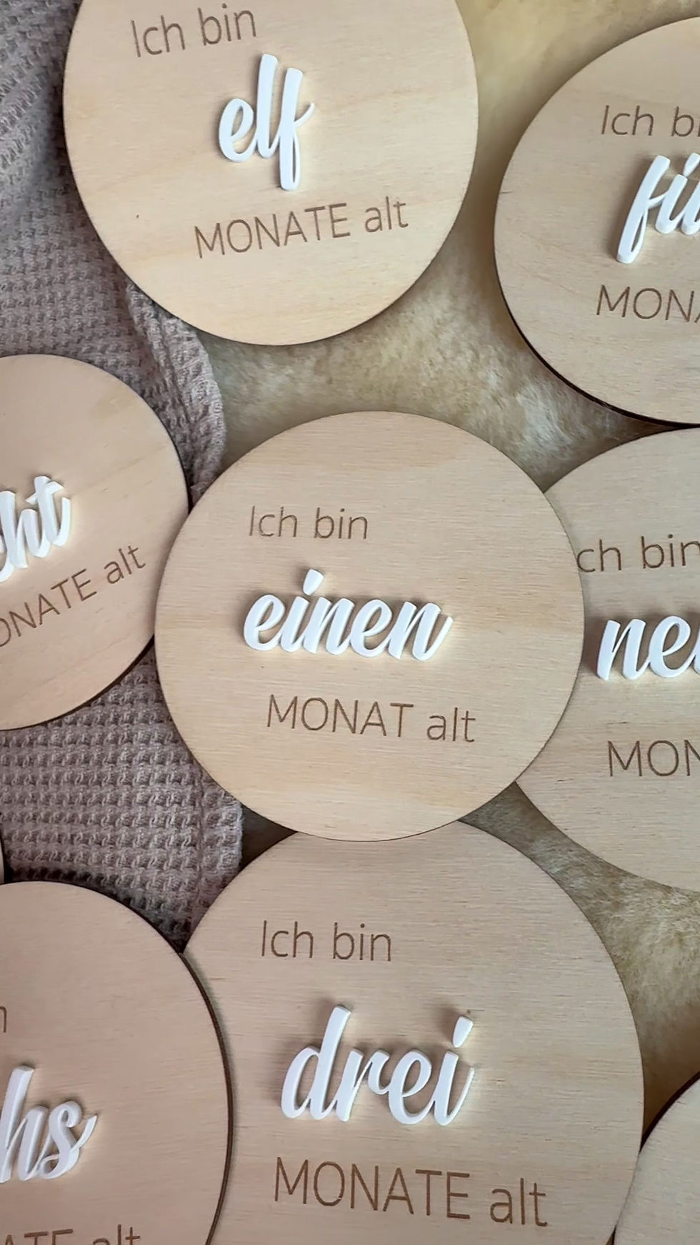 Miniaturbild: Meilensteinkarten mit weißem Acryl