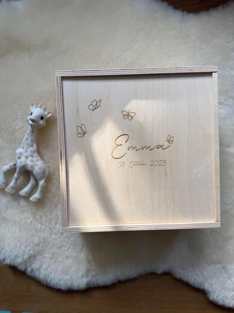Miniaturbild: Erinnerungskiste personalisiert - "Schmetterling"