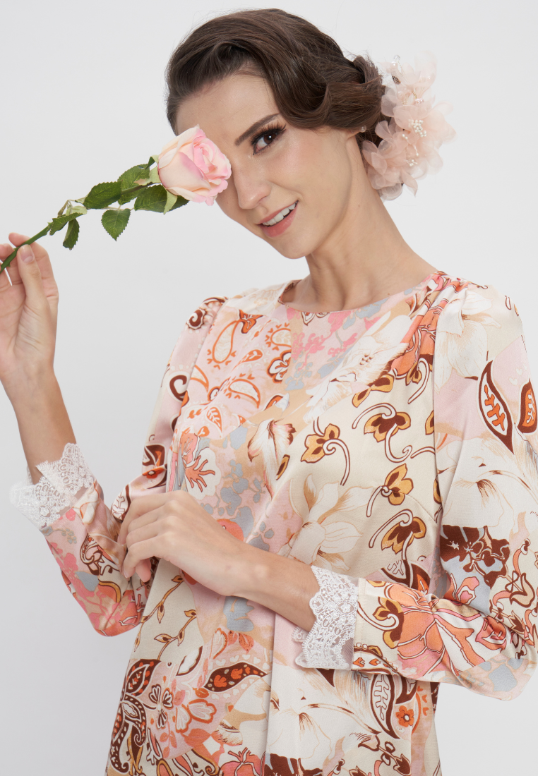 Thumbnail: Loveaisyah Floral Lace Blouse Top
