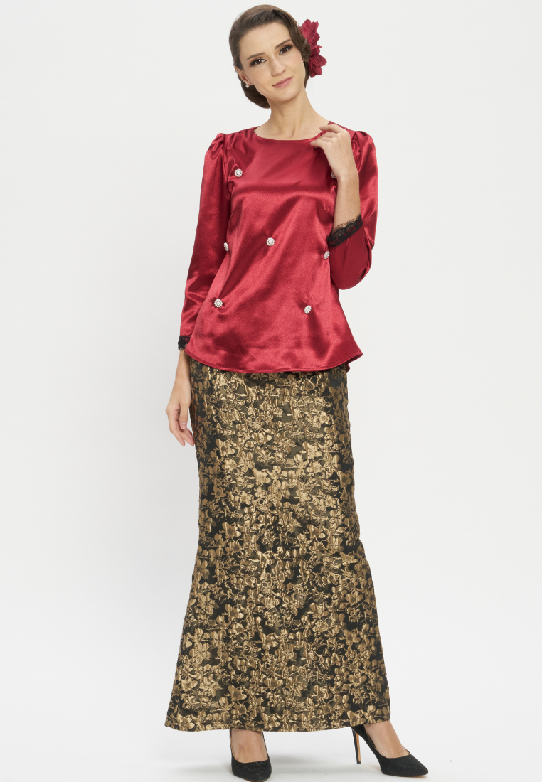 Thumbnail: Maroon Red Faux Pearl Diamond Beaded Top & Textured Skirt Modern Baju Hari Raya