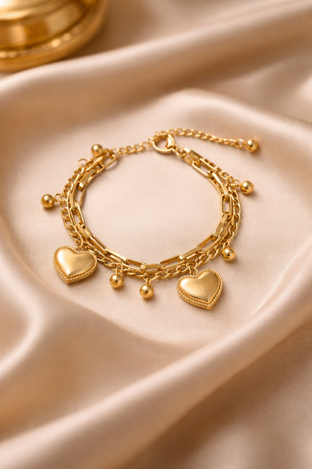 Double-Layer Heart-Shaped Bracelet Gold