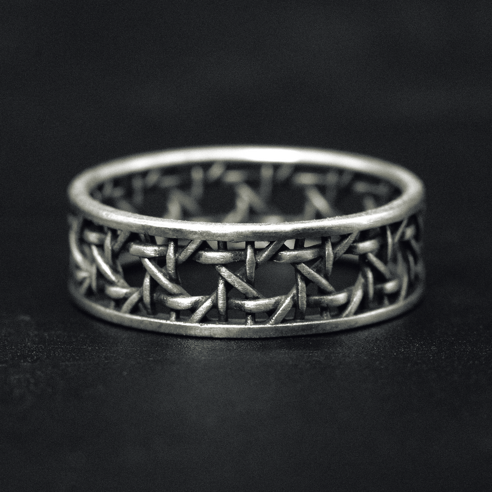 Sterling Silver Ring with Wiener Geflecht laying down