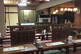 多彩な宴会対応と個室設備