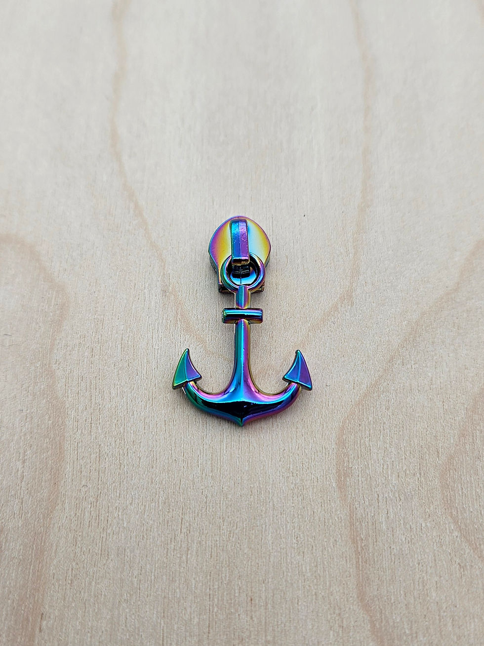 Thumbnail: Anchor #5 zipper pull