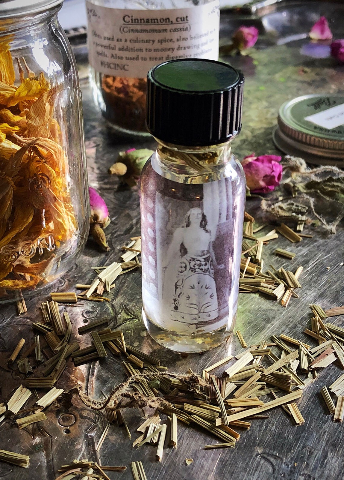 Cut And Clear Oil- Cleansing, Clearing, Cutting Ties, Protection & Blessings