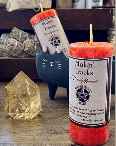 Makin Tracks Candle- Pack 'em up; Move 'em on out!