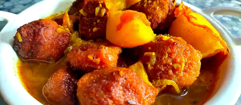 মটর - ডালের - বড়ার - রসা