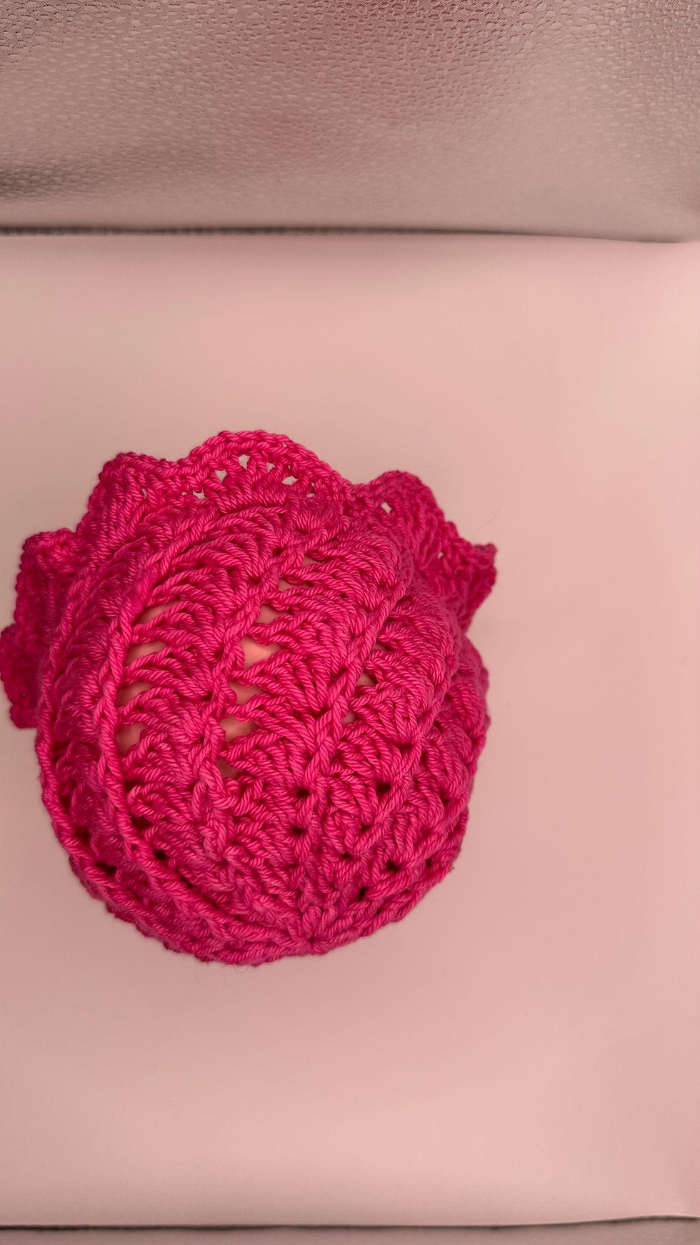 Miniaturbild: Sonnenhut -münze für Babys/Kleinkinder – Handgechekelt Pink – Sommerhut aus B...