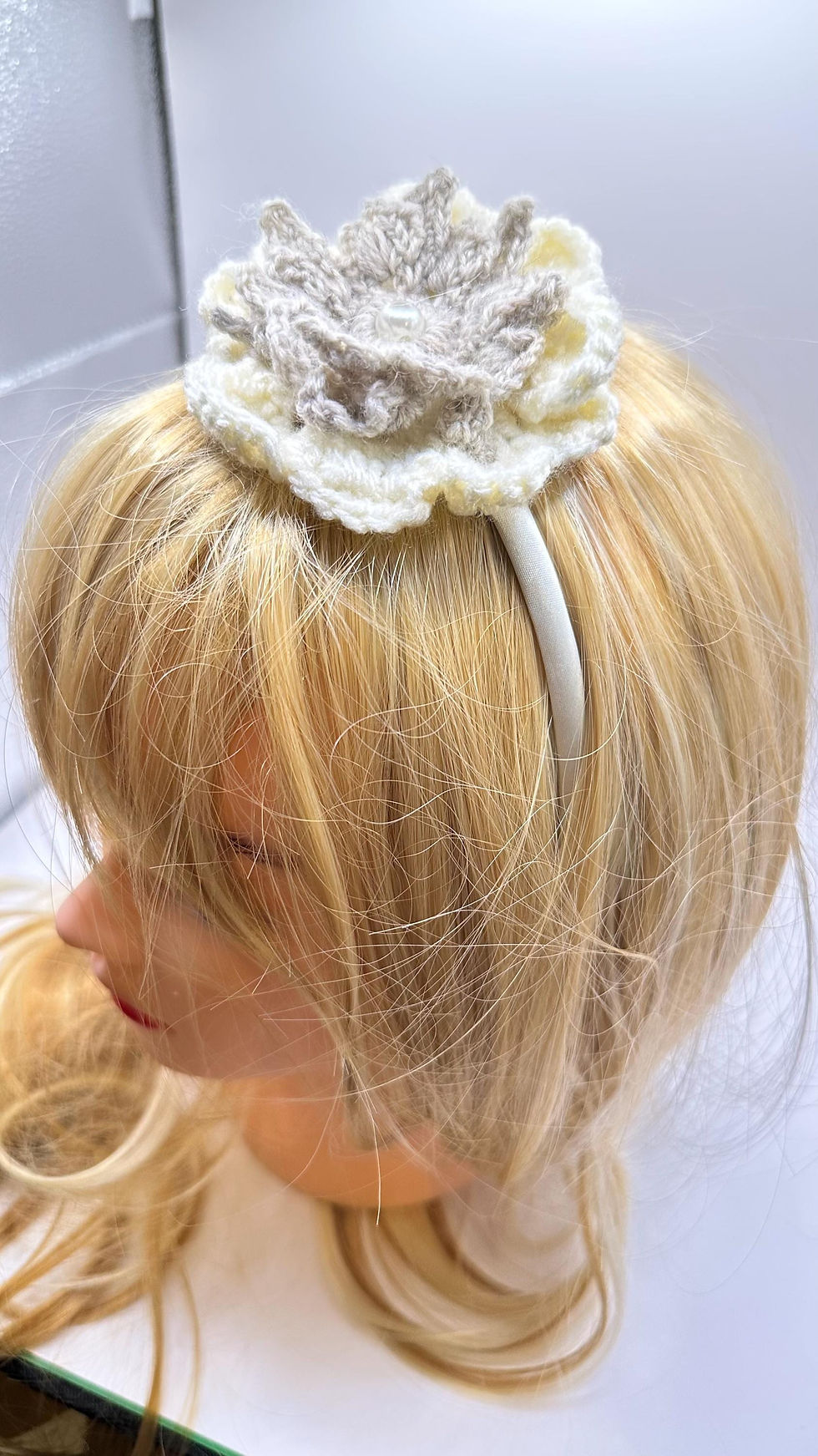 Miniaturbild: Beige Crochet Flower Headband Handmade Boho Girl Spring Summer FloralUnique
