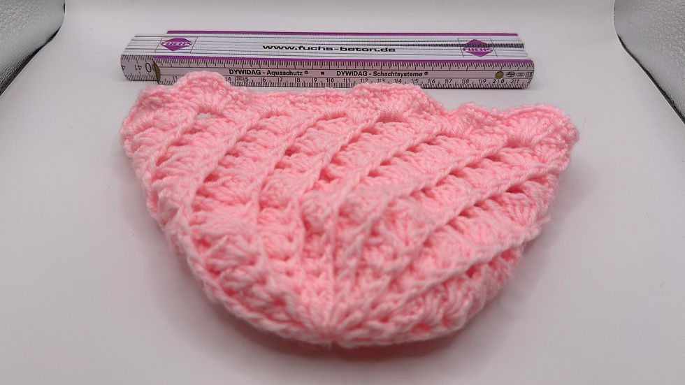 Miniaturbild: Babymütze mit Wellenrand –Handgefertigt, rosa  100 % weiche Babywolle –Mädche...