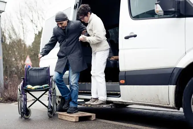 NEMT Insurance in Illinois: Requirements for Medical Transport