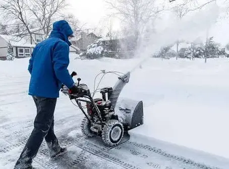 How to Get Snow Removal Contracts: Commercial and Municipal Work